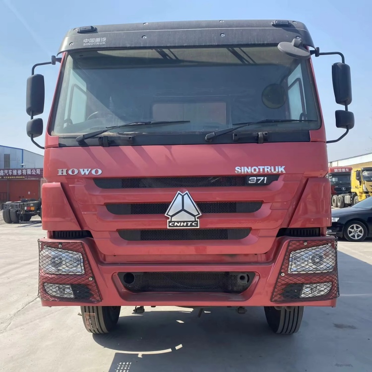 Remanufactured SINOTRUK Howo Dump Truck 8×4 2 reman howo 12 tyres dump truck