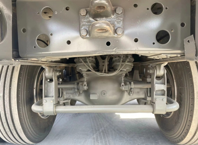 Remanufactured SINOTRUK Howo Dump Truck 8×4 9 Remanufactured Sinotruk Dump Truck 8×4