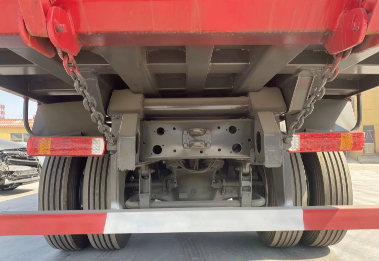 Remanufactured SINOTRUK Howo Dump Truck 8×4 8 Remanufactured Sinotruk Dump Truck 8×4