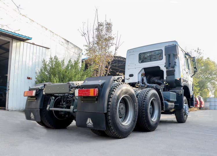 Remanufactured Howo 375 6x4 Tractor Truck 4 remanufactured howo truck tractor 375