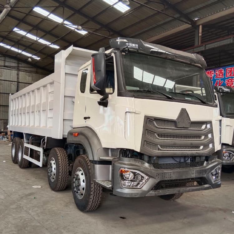 Remanufactured Howo NX 400HP 12 Wheeler Dump Truck 1 remanufactured howo 12 wheeler dump truck