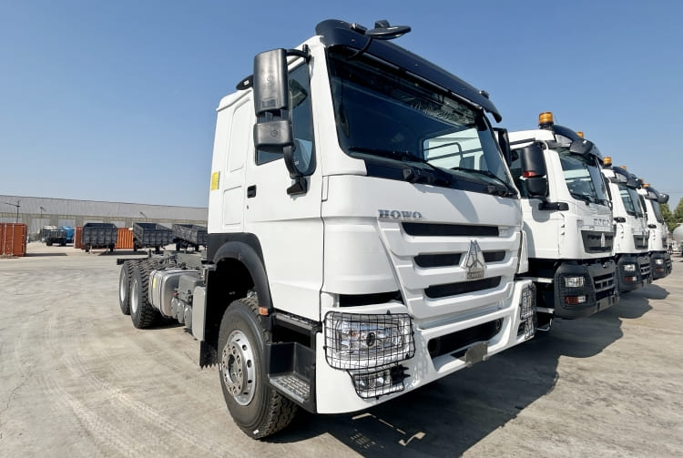 Remanufactured SINOTRUK Howo Chassis Truck 6×4 3 remanufactured howo chassis truck in Zimbabwe