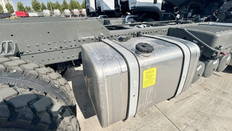 Remanufactured SINOTRUK Howo Chassis Truck 6×4 7 remanufactured howo chassis truck in Zimbabwe