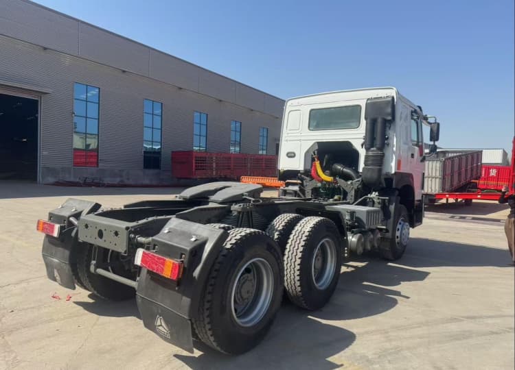 Reman Howo Tractor Truck 375HP 6×4 3 Remanufactured Howo Tractor Truck 375