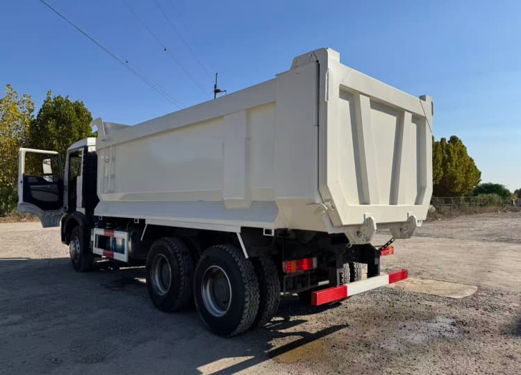 Remanufactured Howo TX 440 Dump Truck U Shape Cargo Box 3 remanufactured sinotruk tipper truck howo tx 440