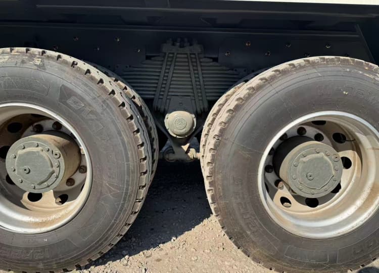Remanufactured Howo TX 440 Dump Truck U Shape Cargo Box 6 remanufactured sinotruk tipper truck howo tx 440