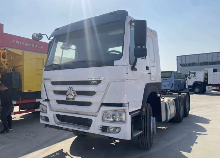 Reman Heavy Trucks vs New Trucks: Tradeoffs for Long-Haul Transport Fleets 1 Reman Heavy Trucks vs New Trucks: Tradeoffs for Long-Haul Transport Fleets