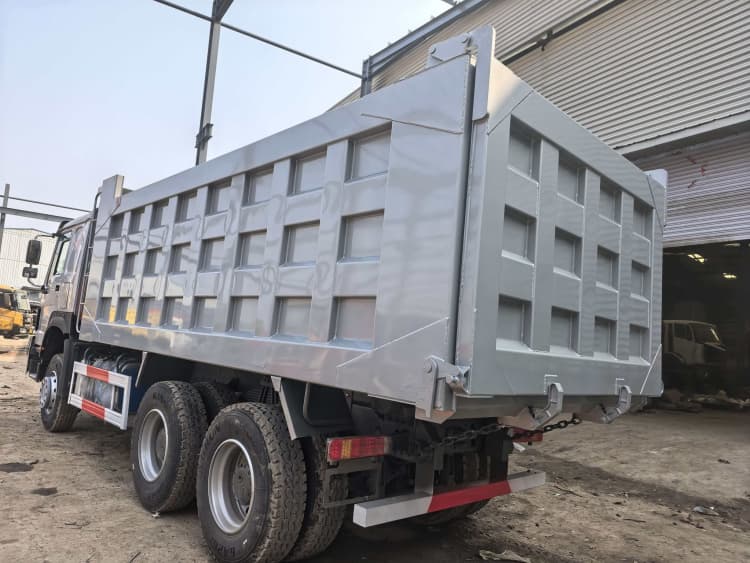 Standardized Reman Howo Dump Truck 6x4 371 4 Standardized Reman Howo 371 6x4 Dump Trucks in Zambia
