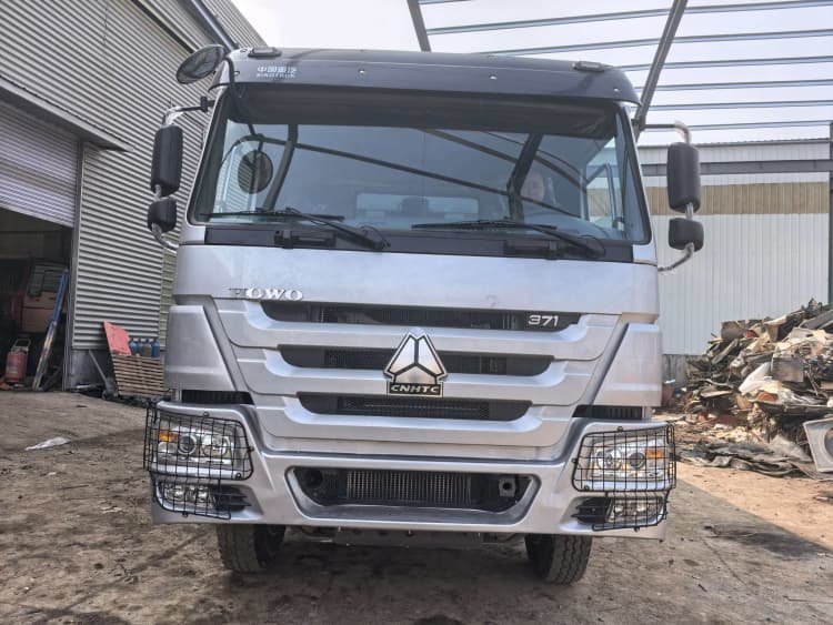 Standardized Reman Howo Dump Truck 6x4 371 3 Standardized Reman Howo 371 6x4 Dump Trucks in Zambia