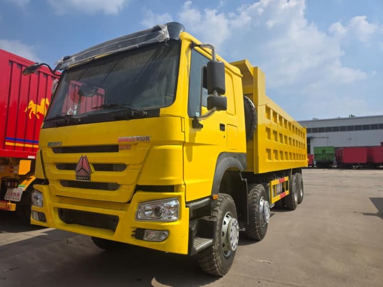 Reman Sinotruk Howo 8x4 371 Tipper Truck 2 Genuine Reman Sinotruk Howo 8x4 Tipper Truck 371 for Sale in Sierra Leone