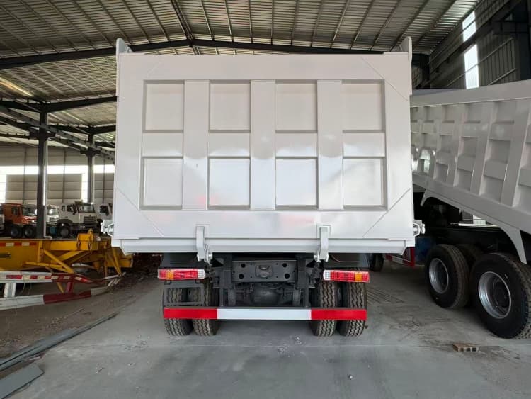 Reman Sinotruk Howo 6x4 Dump Truck 371 5 Sinotruk Howo Reman Dump Truck 6x4 for Sale in Côte d'Ivoir