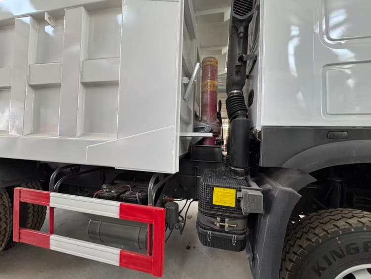 Reman Sinotruk Howo 6x4 Dump Truck 371 8 Sinotruk Howo Reman Dump Truck 6x4 for Sale in Côte d'Ivoir