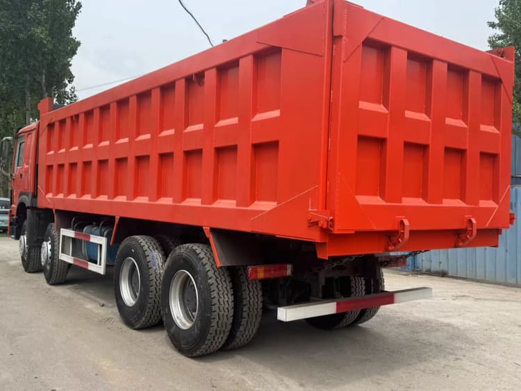 Reman Howo 371 8x4 Tipper Truck 6 Genuine Reman Howo 8x4 Tipper Trucks 371 in Benin