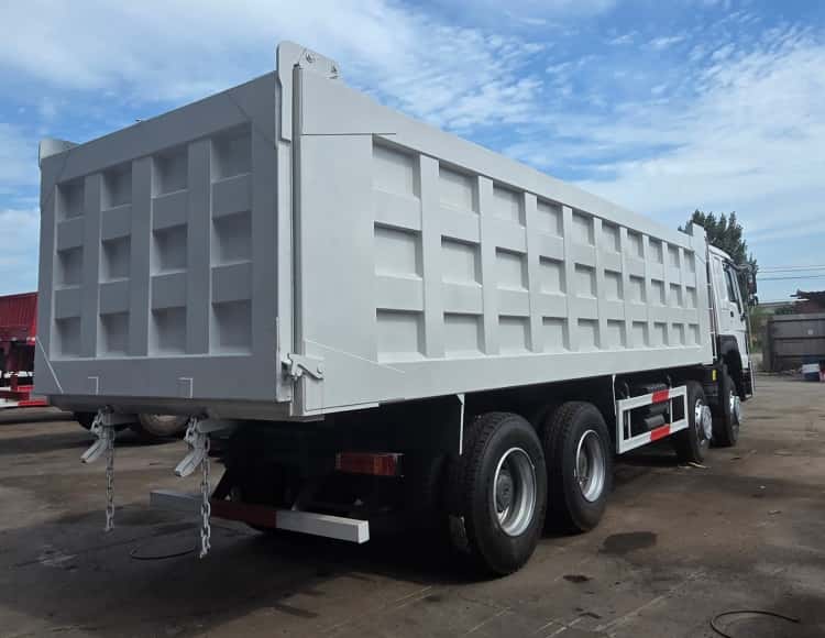 Reman Sinotruk Howo 8x4 Tipper Truck 371 3 Standardized Reman Sinotruk 8x4 371 Tipper Trucks for Sale in Botswana