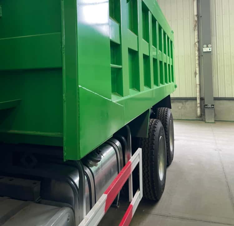 Reman Sinotruk Howo 6x4 Tipper Truck 371 4 Sinotruk Howo Reman Tipper Truck 6x4 for Sale in Liberia